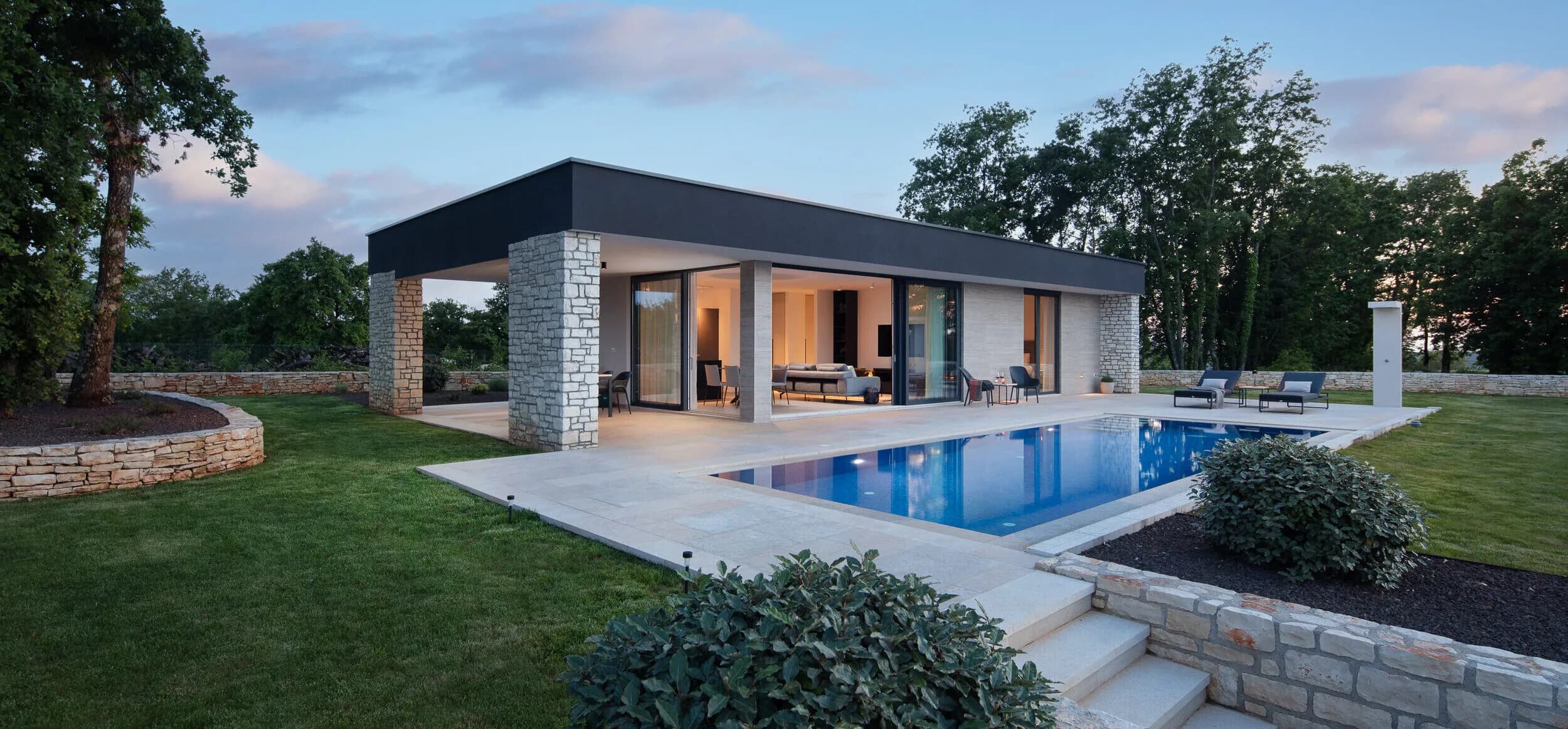 VILLA THEMIS