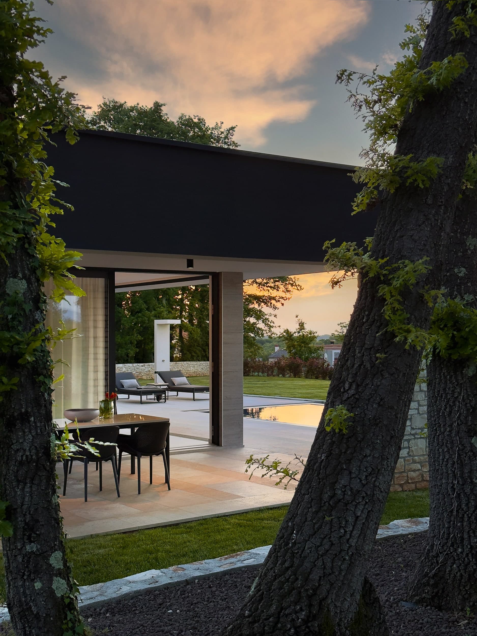 VILLA THEMIS