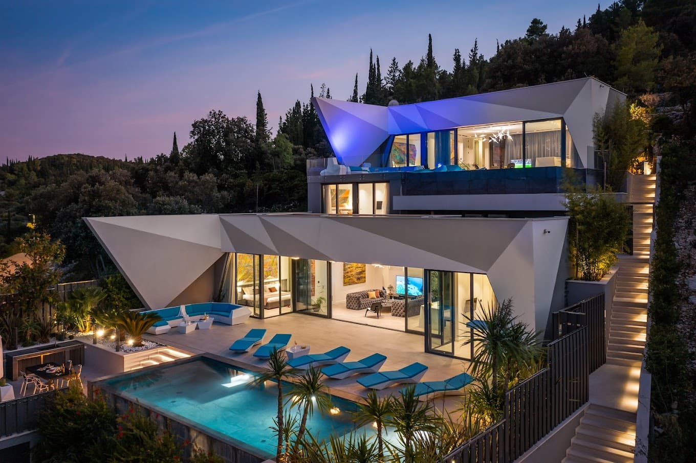 DIAMOND VILLA gallery image 2
