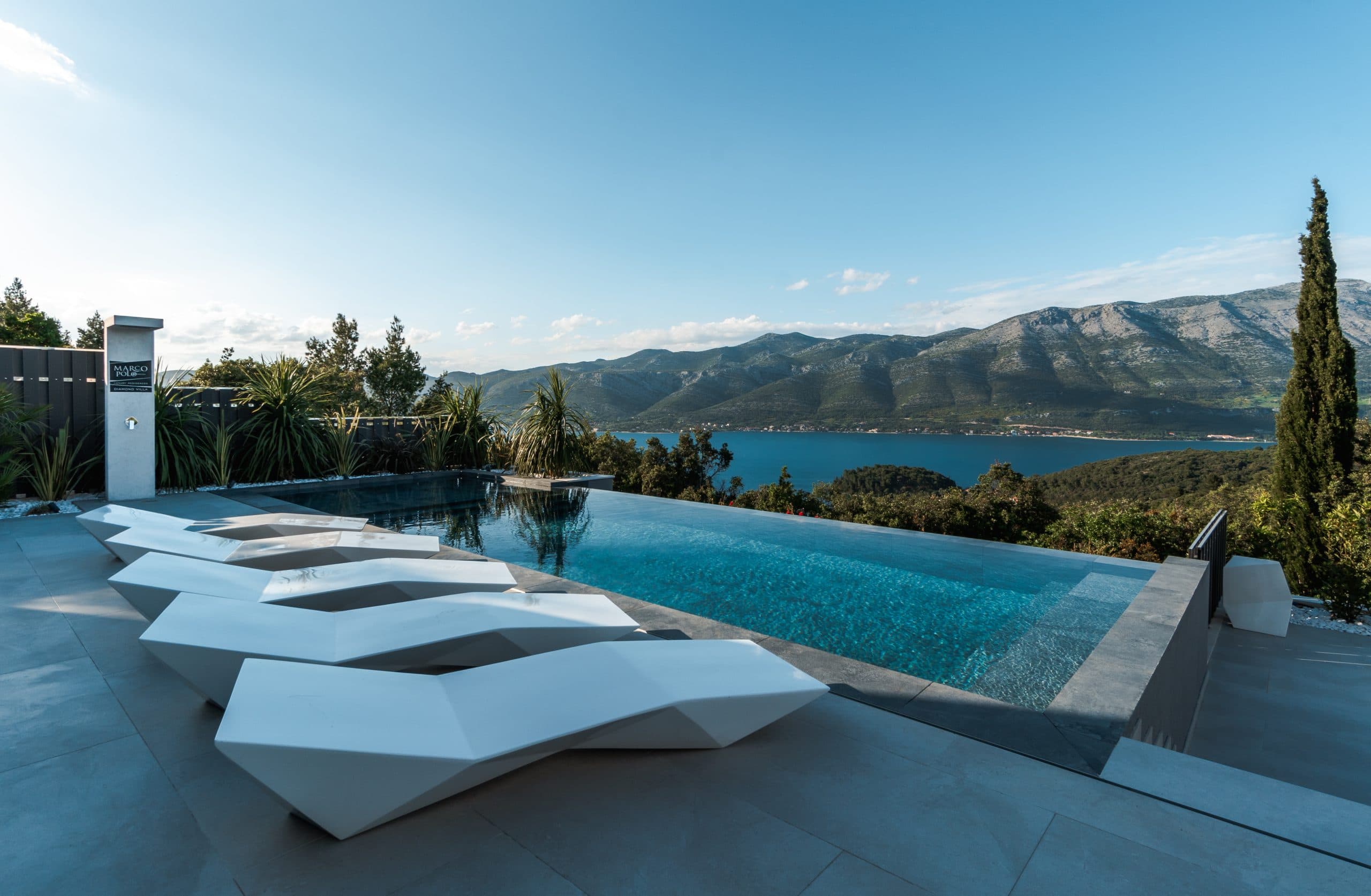 DIAMOND VILLA