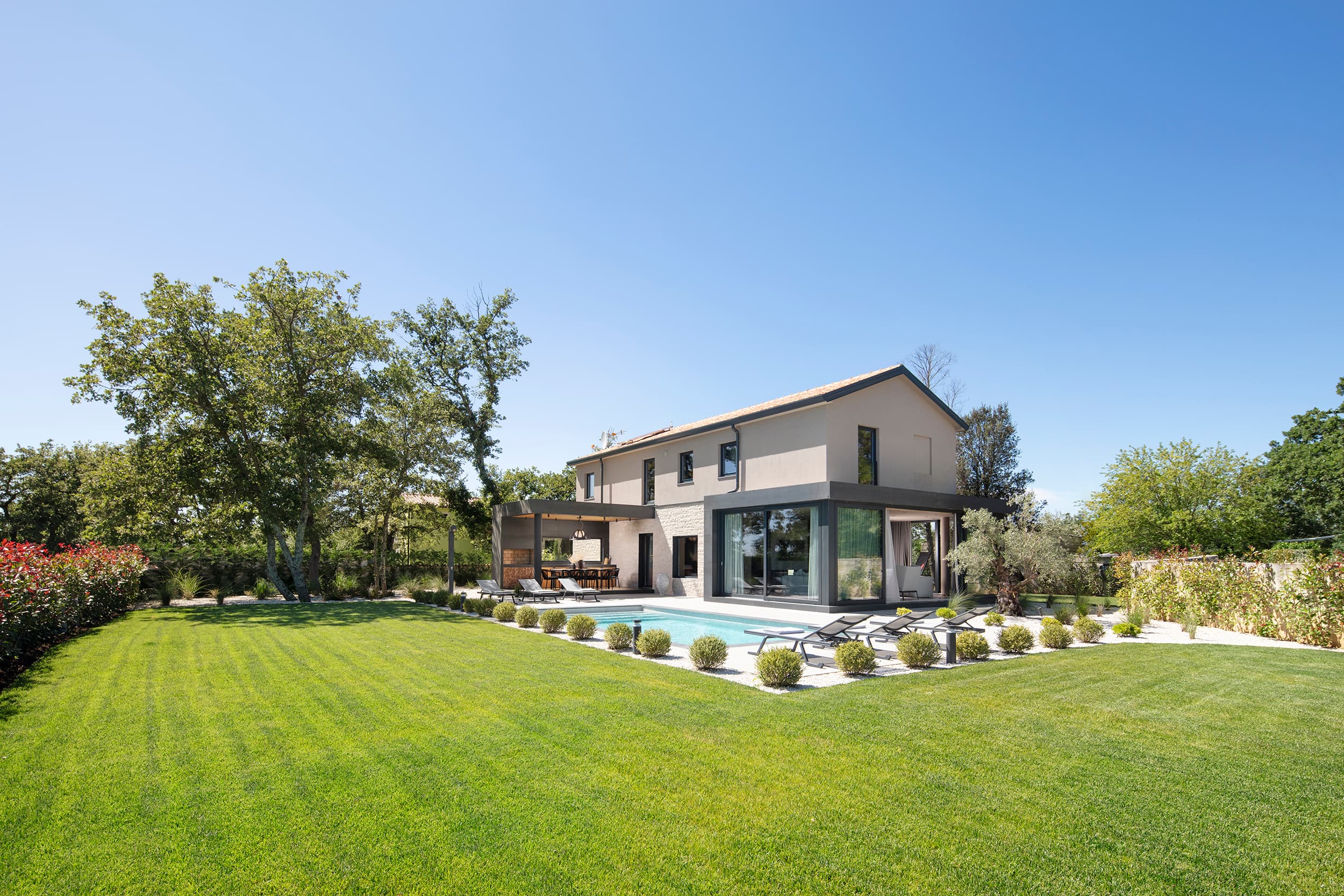 DAJO HOUSE